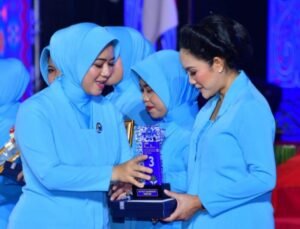 KETUA DAERAH JALASENASTRI ARMADA II IKUTI SEMARAK ACARA PUNCAK PERINGATAN HUT JALASENASTRI KE-77 TAHUN 2023