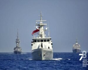 TNI AL BERSAMA RSN BERHASIL TENGGELAMKAM SASARAN PERMUKAAN PADA EAGLE INDOPURA 2023
