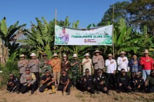 Polri Lestarikan Negeri Dengan Penghijauan Sejak Dini