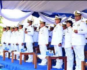 DANLANTAMAL V SAKSIKAN PELANTIKAN 478 SISWA DIKTUKBA TNI AL