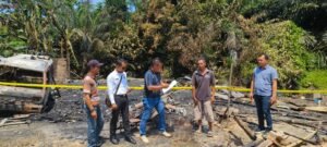 Akibat Arus Pendek 1(satu) Unit Rumah Hangus Terbakar