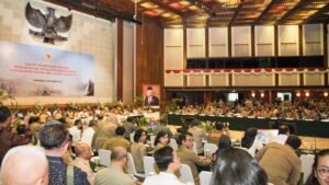 Kapolda Sumsel Irjen Pol A.Rachmad Wibowo SIK Menghadiri Rapat Koordinasi Khusus Buat Peningkatan Upaya Penanggulangan Karhutla Pada Masa El Nino Tahun 2023 di Manggala Wanabakti Jakarta