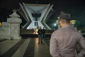 Kapolda Sumsel Irjen Pol A. Rachmad Wibowo SIk Dampingi Pejabat Utama Polda Sumsel Melaksanakan Inspeksi Kepada Jajaran Polrestabes Palembang