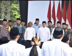 KASAL DAMPINGI PRESIDEN RI PADA ACARA PUNCAK HARI SANTRI NASIONAL