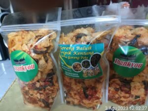 Cemilan Terbaru Yang Membahana! Keripik Kentang Bervariasi Belut Goreng Balado Dan Pete, Pedasnya Bikin Ketagihan!