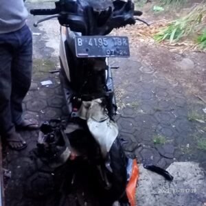 Kebakaran Motor yang Mengerikan: Bahaya Korek Api di Kendaraan Anda