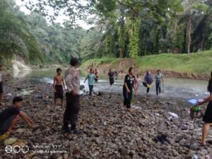 Pelajar SMP Hanyut Dan Tenggelam Di Suangai