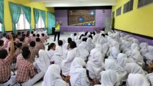 Tekan Angka Bullying Sat Lantas Polres Langkat Laksanakan Goes To School