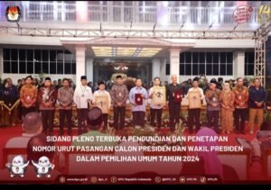 KPU Menggelar Sidang Pleno Terbuka Pengundian Dan Penetapan Nomor Urut Pasangan Calon Presiden Dan Wakil Presiden Dalam Pemilihan Umum Tahun 2024, Di kantor KPU