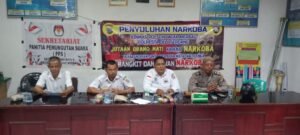 POLSEK Pgr MERBAU GELAR PENYULUHAN TENTANG BAHAYA PENYALAHGUNAAN NARKOBA di DESA SIDODADI BATU 8 Kecamatan PAGAR MERBAU