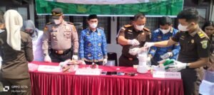CABJARI Pangkalan Berandan Musnahkan Barang Bukti Yang Sudah Inkracht
