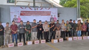 Bangun Kehidupan Yang Harmonis, TNI/Polri Gelar Baksos Di Kota Bitung.