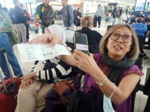 Junfiana Keluhkan Pelayanan Maskapai TransNusa di Bandara Soekarno-Hatta*