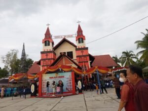 NATAL WARGA DAYAK NGAJU (KWDN) DI GEREJA IMANUEL JALAN PENDREH.