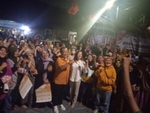 Kunjugan Sosialisasi Caleg Tandem Irjen Pol (P) Drs.H. Syafrizal Ahiar SH.MM.Calon DPR RI Dapil 1 Jakarta Timur Partai Hanura Dan Lestari Manurung Calon DPRD Dapil 4 Partai Hanura Jakarta Timur Ke Warga Masyarakat Jl.Kebembem Pisangan Timur Pulogadung