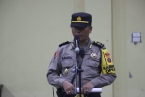 Polres Langkat Melaksanakan Apel Pengamanan Ibadah Malam Natal Tahun 2023.