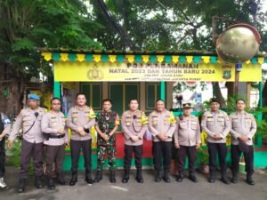 Kapolres Metro Jakarta Pusat Kombes. Pol Susatyo Purnomo Condro SH. S.I.K. M.Si Meninjau  Dan Mengecek Pos Pam Nataru Polsek Johar Baru