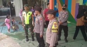 Jaga Wilayah Agar Tetap Kondusif, Anggota Koramil Sanankulon Laksanakan Pengamanan Di Tempat Wisata
