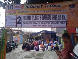 Caleg DPR RI Partai Hanura Dapil 1 Jakarta Timur Irjen Pol,(p) Drs,H.Syafrizal Ahiar SH.MM kunjungi Warga kramat Jati Jakarta Timur