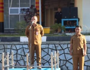 Sekda Nias Utara Pimpin Upacara Di Halaman kantor Bupati