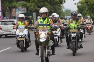 Pastikan Wilayahnya Aman Kapolresta Cirebon Tingkatkan Patroli Sepeda Motor