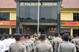 Kapolresta Cirebon Pimpin Sertijab Kapolsek Susukanlebak