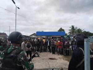 Sinergitas Satgas Yonif 125/SMB Bersama Polri Amankan Rapat Pleno Rekapitulasi Kabupaten Mappi