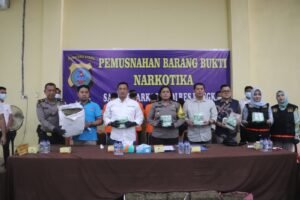 Polres Langkat Musnahkan Barang Bukti Ganja Dan Sabu