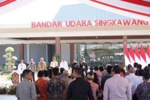 Petugas Gabungan dari TNI, Polri dan Instansi Terkait Lakukan Pengamanan Kunjungan Kerja Presiden RI di Kota Singkawang