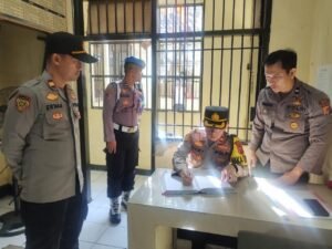 Wakapolres Purwakarta Rutin Lakukan Pengecekan Ruang Tahanan Ini Tujuannya