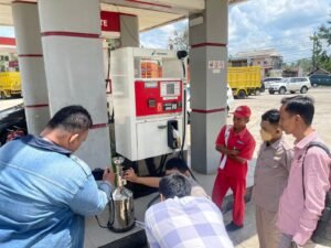 Antisipasi Penyalahgunaan dan Kecurangan Penyaluran BBM, Polres Pringsewu dan Balai Metrologi Cek Kualitas BBM di SPBU