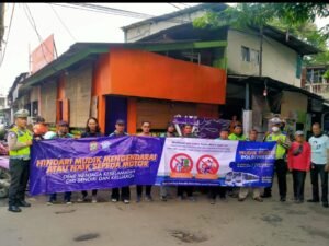 Satlantas Jakarta Barat Gencar Lakukan Edukasi Keselamatan Jelang Idul Fitri 1445 H Satlantas Jakarta Barat Ingatkan Masyarakat: Mudik Aman, Hindari Mudik Menggunakan Sepeda Motor