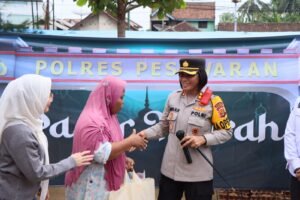 POLRES PESAWARAN GELAR PASAR MURAH DAN CEK PASOKAN LPG JELANG LEBARAN