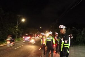 Polres Pesawaran Gelar Razia Tindak Tegas Kendaraan Sumbu 3 (Tiga) atau Lebih, Yang Melintas di Jalan Lintas Barat, Berikan Rasa Aman dan Nyaman Untuk Pemudik