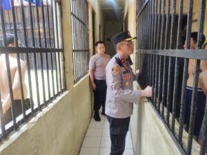 Liburan Lebaran, Wakapolres Purwakarta Lakukan Pengecekan Tahanan