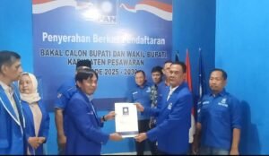 Ambil Berkas di Penjaringan Balonkada Partai Amanat Nasional,Paisaludin orang Pertama yang mencalonkan diri sebagai Bupati