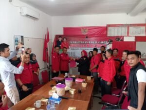 9 PAC Antusias dan Semangat Kawal Nurhasanah Daftar Penjaringan di PDIP Pringsewu