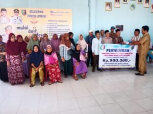 Distribusi BLT DD Tahap Pertama di Pekon Tanjung Rusia Timur Berjalan Lancar