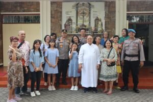 Jamin Keamanan Peringatan Kenaikan Isa Almasih, Kapolres Kediri Kota Patroli Gereja