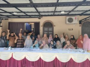 Halal Bi Halal dan Silahturahmi RT 03 Di Komplek Jondul 4 Parupuk Tabing.