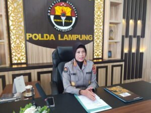 Polda Lampung Himbau Keluarga Untuk Berikan Informasi Keberadaan Pria yang Viral Konsumsi Diduga Sabu