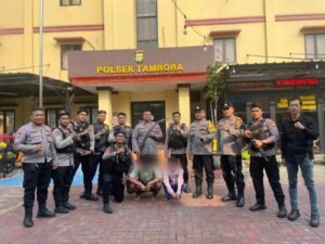 Konvoi Sambil Tenteng Senjata Tajam, Tim Patroli perintis Presisi Polres Metro Jakarta Barat Amankan 7 Remaja dan Sajam