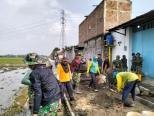 Memasuki Hari Ke-18, Satgas TMMD Ke-120 Kodim 0726/Sukoharjo Kebut Pengecoran Jalan