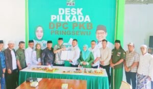 Adi Erlansyah Kembalikan Berkas Pendaftaran ke DPC PKB Pringsewu