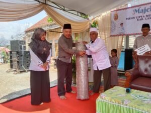 Pekon Ciptamulya Melaksanakan Kegiatan Majelis Dzikir Sekaligus Penyerahkan Bantuan Ambal Masjid Sekaligus Santunan Anak Yatim