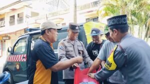 Cara Unik Polsek Pagu Sampaikan Imbauan Kamtibmas Melalui Program Jum’at Berkah