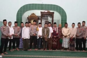 Cooling System, Kapolres Kediri Kota Lakukan Safari Sholat Subuh Keliling