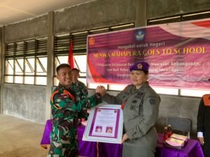 Satgas Pamtas RI-Malaysia Yonarmed 16/TK Ajarkan Penyuluhan Wasbang Kepada Siswa di Perbatasan