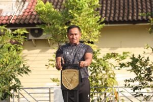 Pangdam Tanjungpura Serahkan Kunci Dua Unit Rumah Kabalakdam XII/Tpr Hasil Renovasi Swadaya