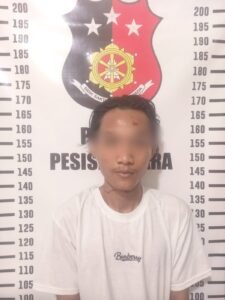 Seorang Anak Tega Menganiaya Ayah Kandung sendiri, Pelaku di Amankan Sat Reskrim Polres Pesisir Barat